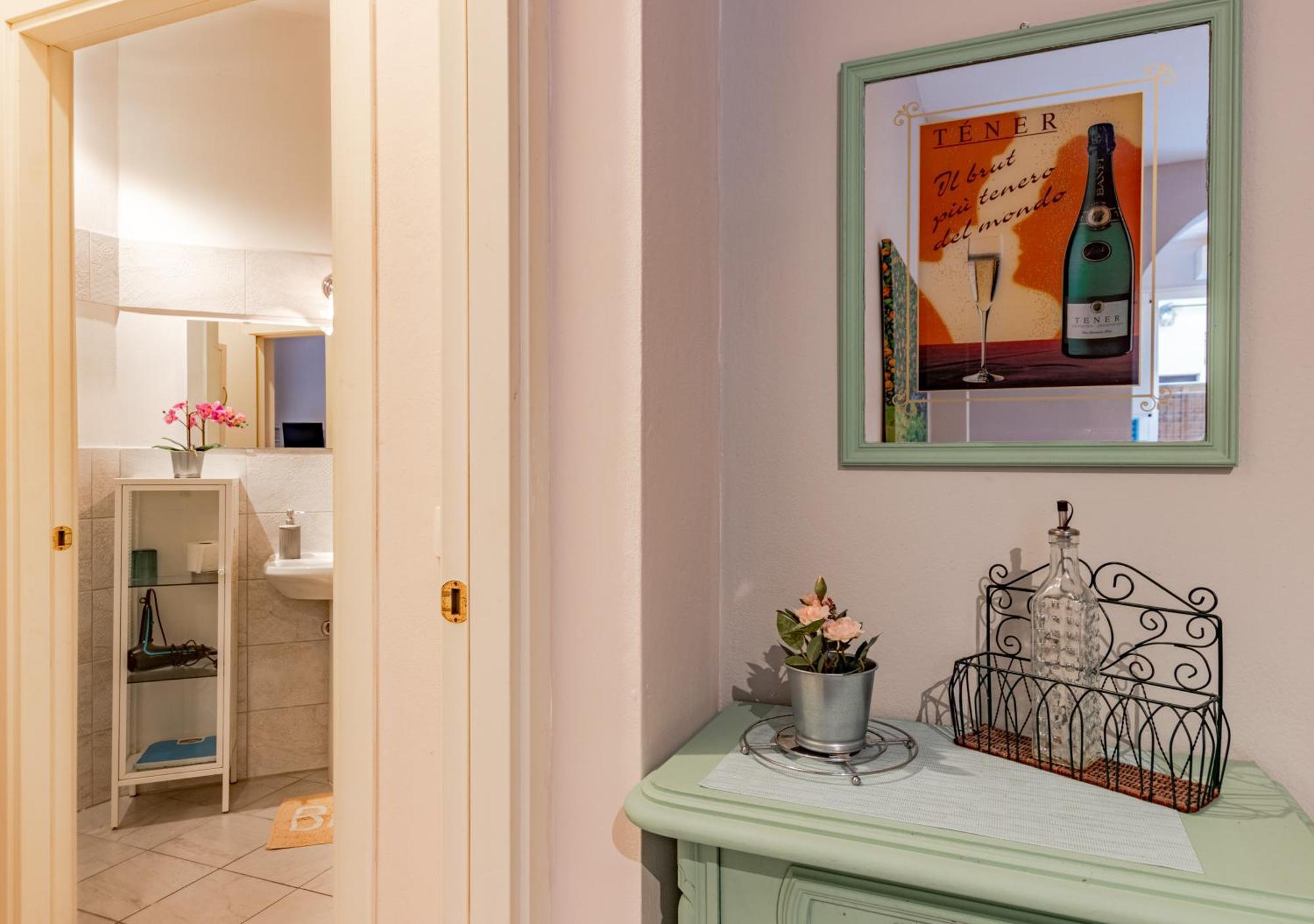 Apartamento Melodia Di Mare, Teatro & Centro, Armonia E Relax Livorno Exterior foto